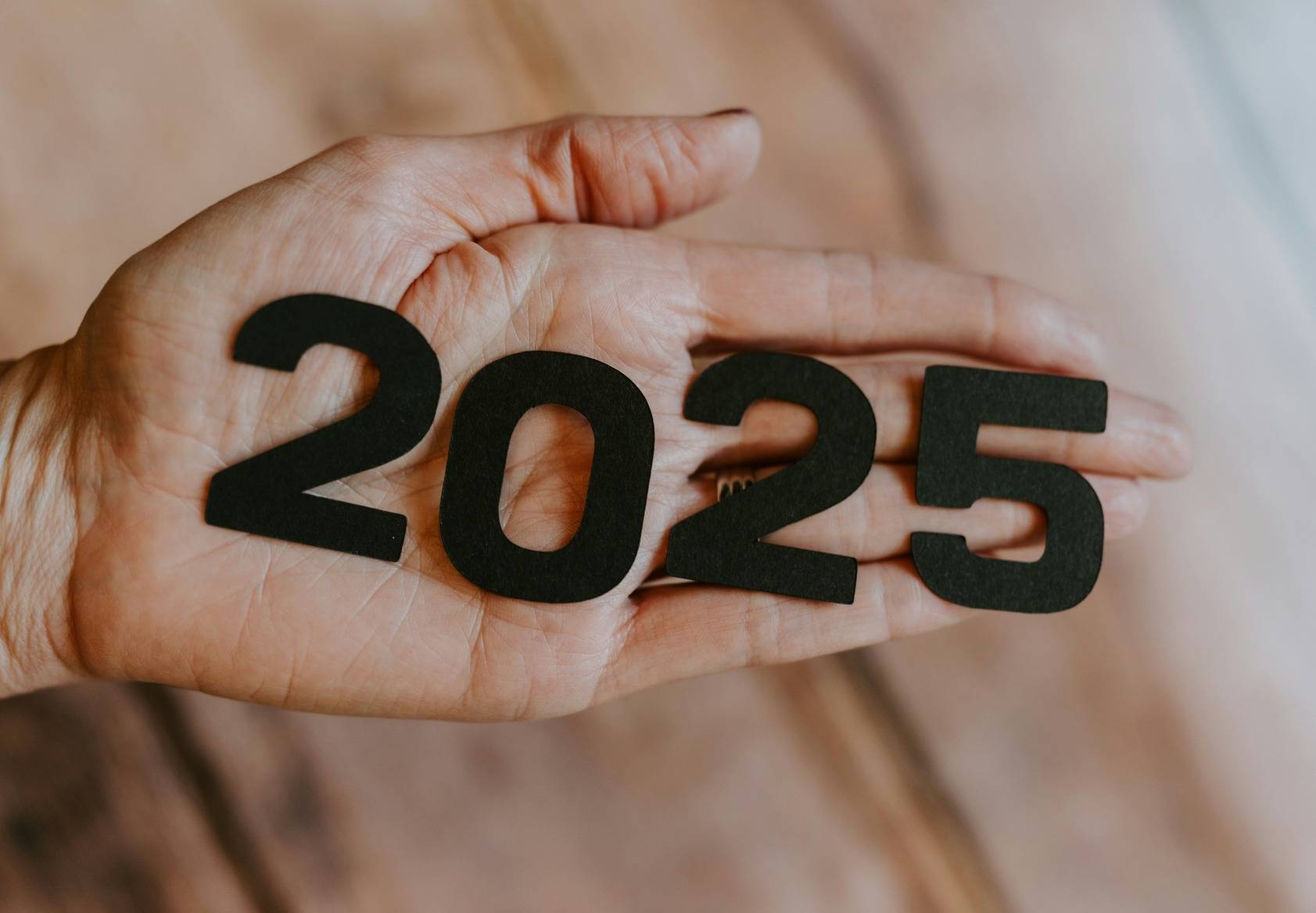2025年公眾假期 (unsplash)
