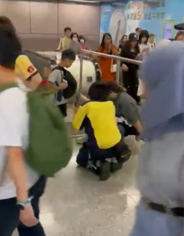 銅鑼灣站扶手電梯「炒梯」一人受傷