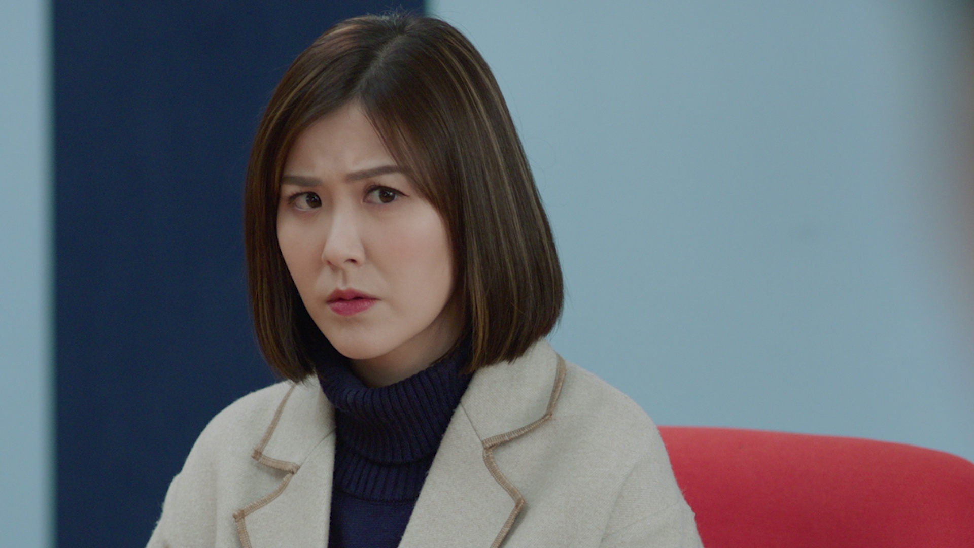 阿Moon則收起性感同好身手，唔知今次角色會扮演咩呢？