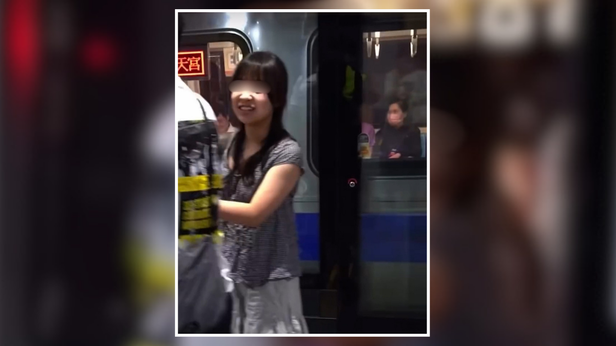 影片末段，两人想上车离开，女子先说「收X啦」，登车后向职员举中指，引起台湾网民不满。