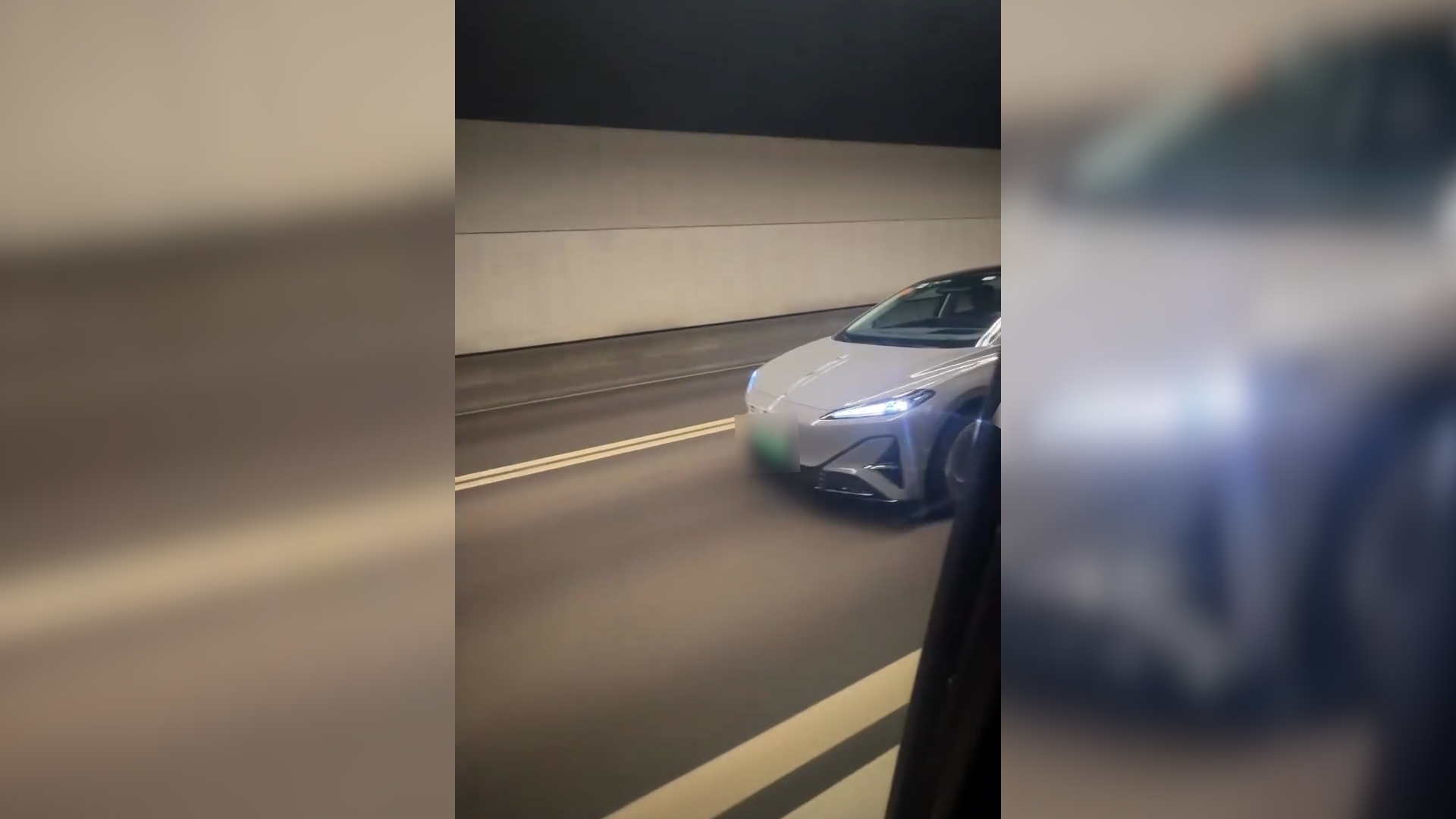 車Cam直擊｜「FU車牌」涉危險駕駛　隧道行駛期間竟雙手完全離開軚盤