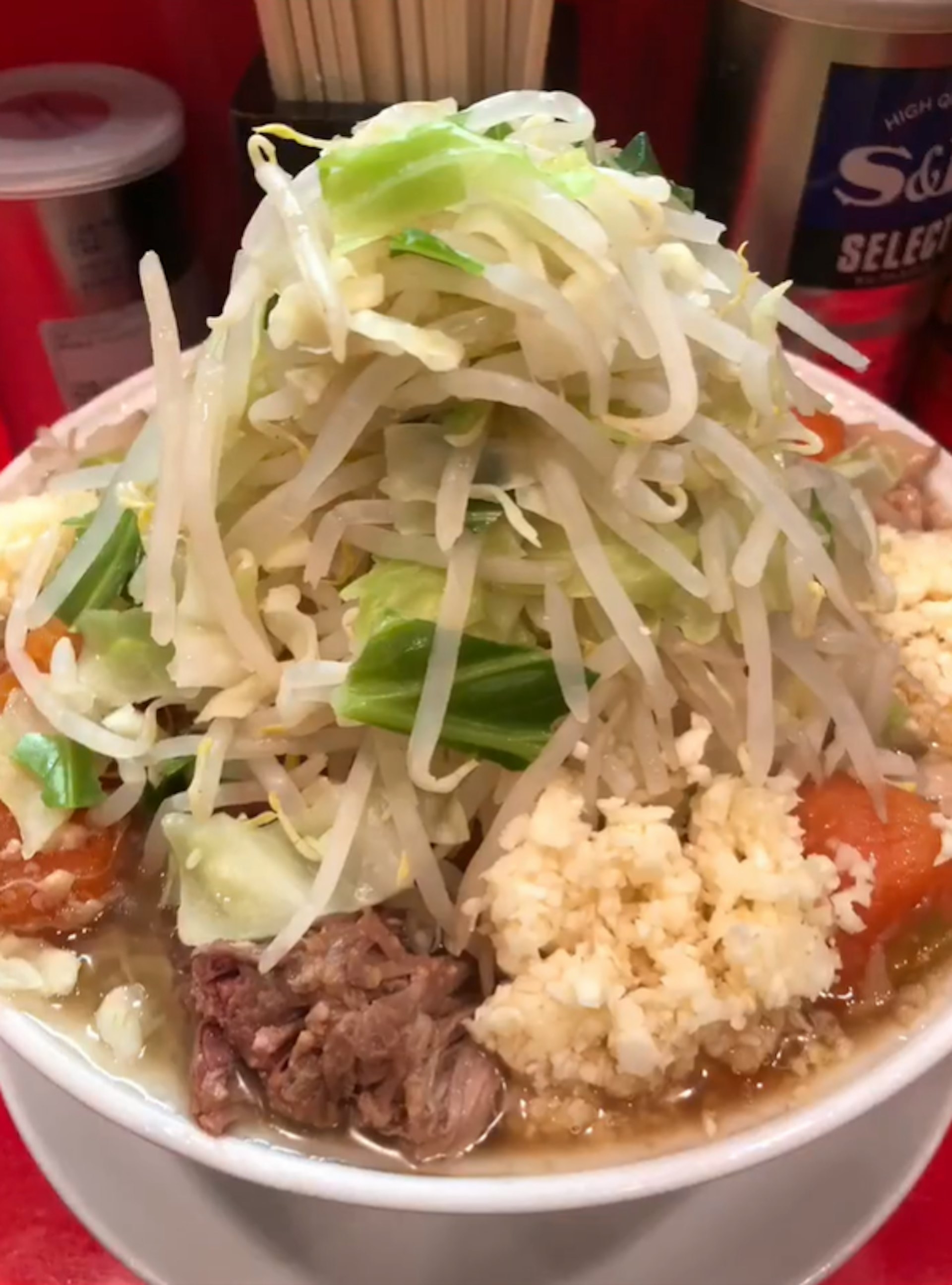 涉事店舖拉麵份量驚人。（X圖片／@jiro_fuchu）