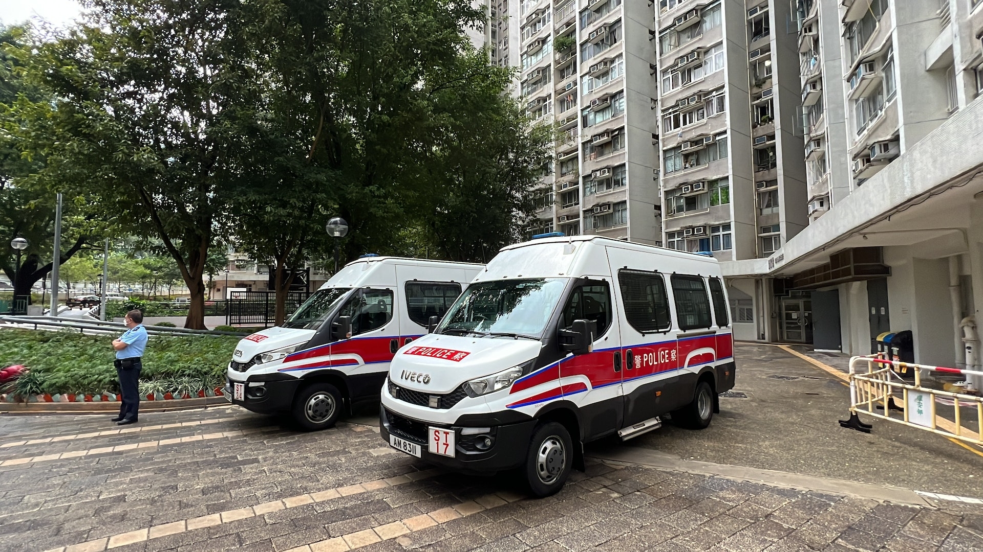 警方及救護員到場，證實該名姓羅約40歲男事主當場死亡