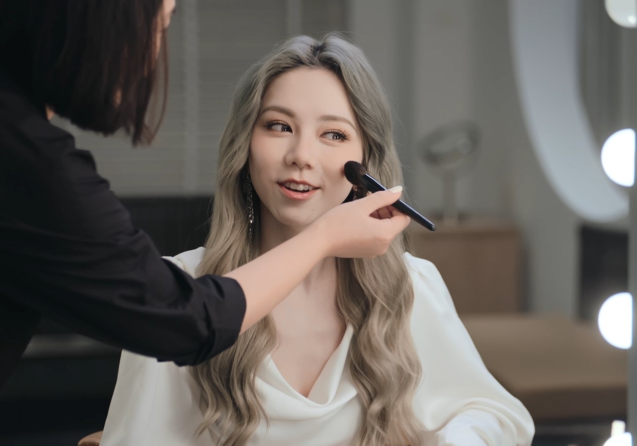 G.E.M. 近期擔任一個科技美膚項目嘅全球品牌代言人