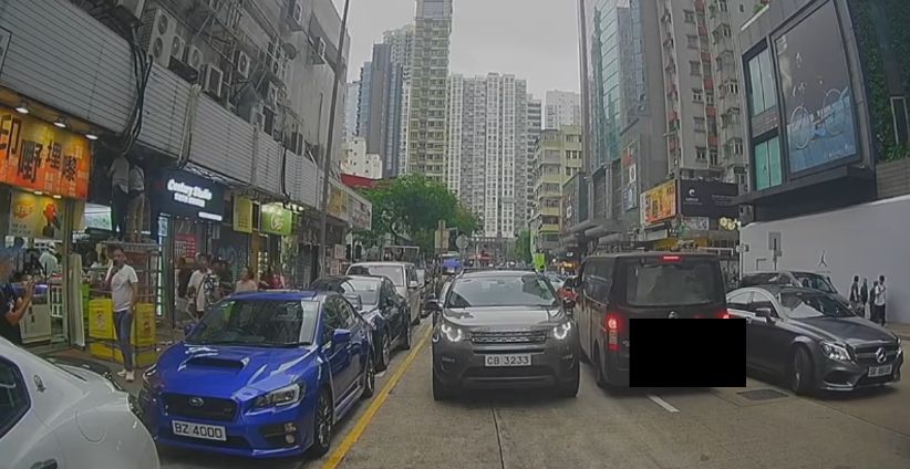 車Cam直擊｜貨Van逆線行駛做「逆流大叔」