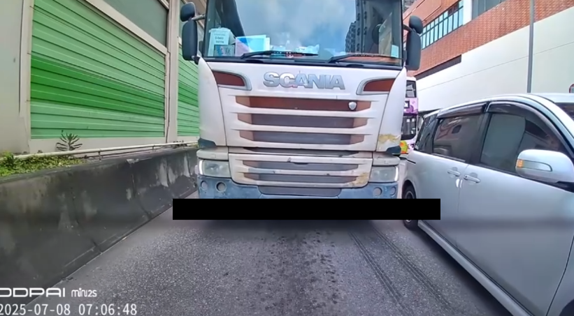 車Cam直擊|屯門私家車Cut線撼大貨車 雙方互不相讓報消防