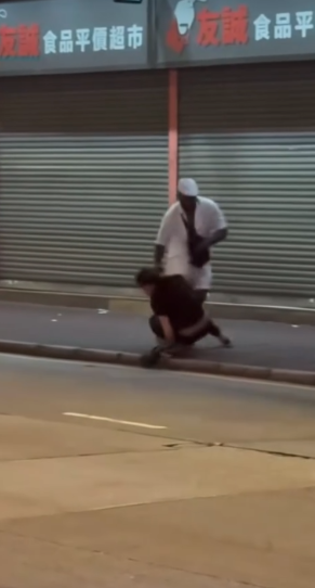 長沙灣街頭拉扯驚傳電槍電擊聲　非裔男拉扯黑衣男起衝突惹街坊憂慮