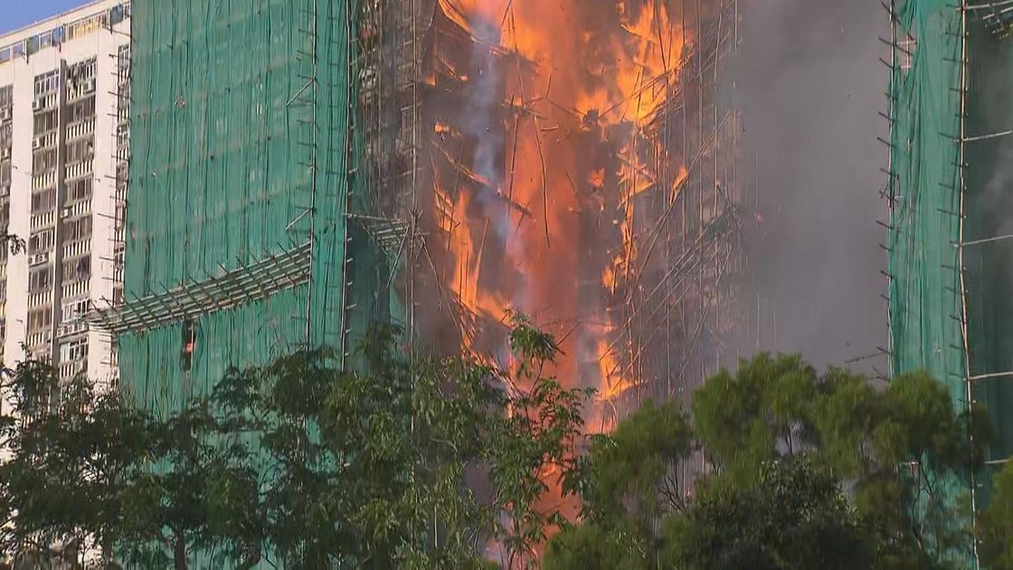 持續更新｜大埔宏福苑五級火增至94死76傷包括11名消防員| 無綫新聞TVB News