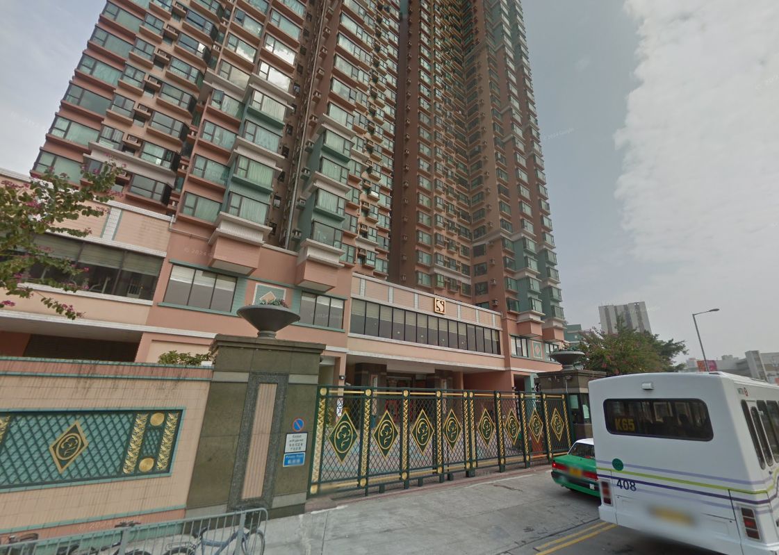 珍惜生命｜元朗朗庭園夫婦墮樓同伏屍平台　警列自殺協定　遺書提及財困 (google地圖)