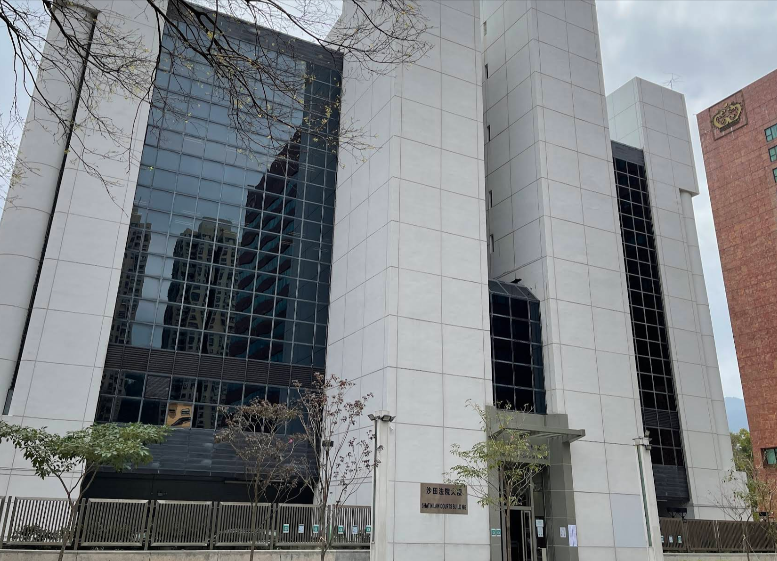 假學歷｜內地女虛報教育程度申「高才通」　今缺席聆訊遭法庭發拘捕令