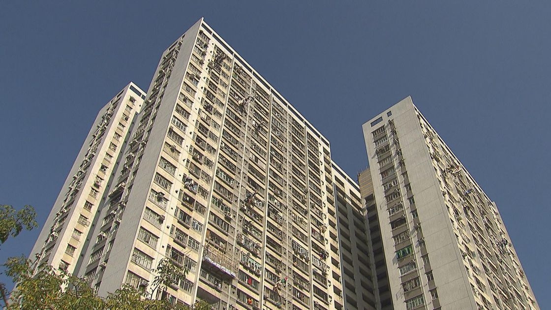 當局指積極考慮擴展公屋扣分制至租置屋邨 擬明年第二季交具體建議