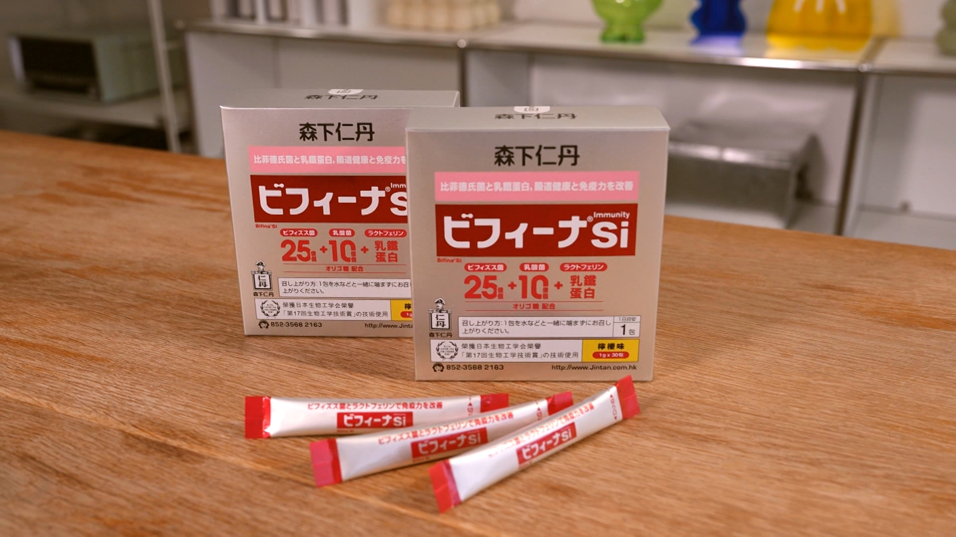 陳嘉倩說：「有醫生朋友介紹我吃一款含有乳鐵蛋白的益生菌。食了一個星期後，皮膚的敏感狀態改善許多，沒有那麼容易紅和痕癢，連濕敏情況都改善了許多，皮膚上不再出現那麼多一塊塊。」 