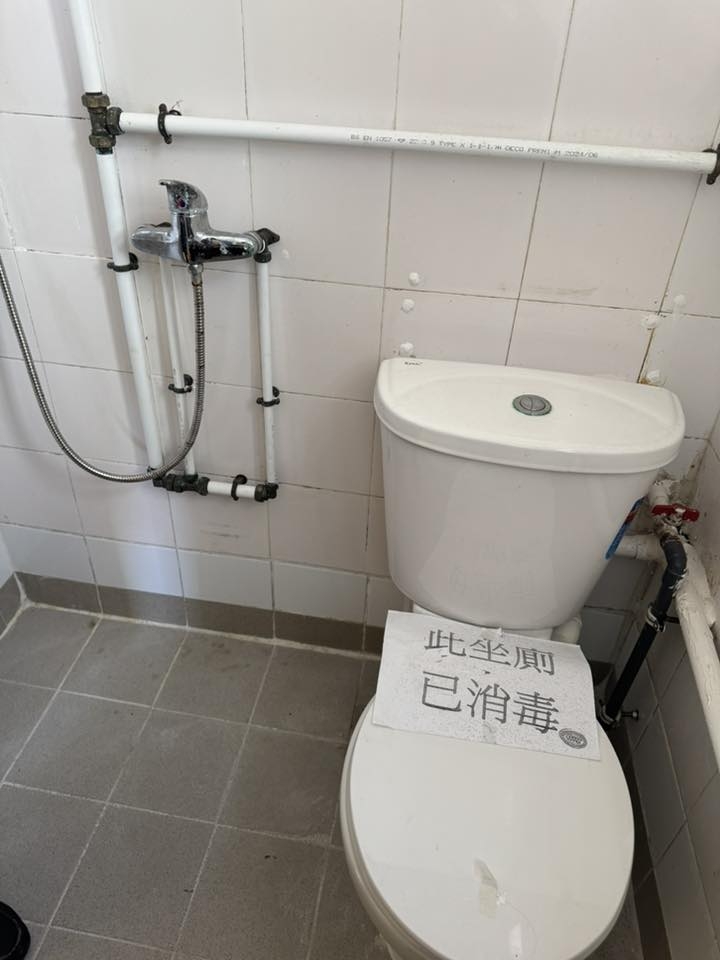 No photo description available.