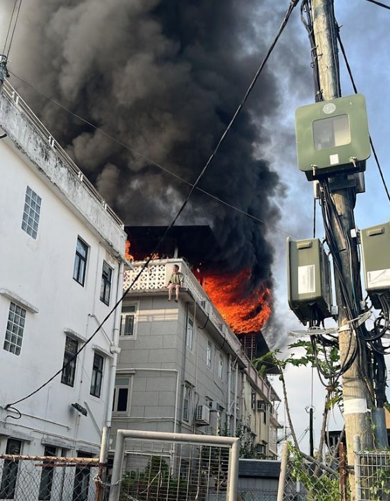 元朗錦田村屋火警陷火海