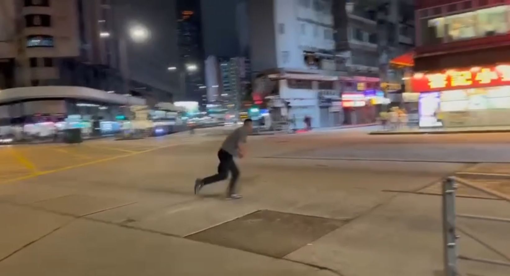 太子的士司機VS單車男爆追逐戰